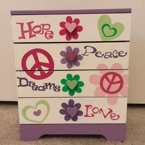 Children’s jewelry box